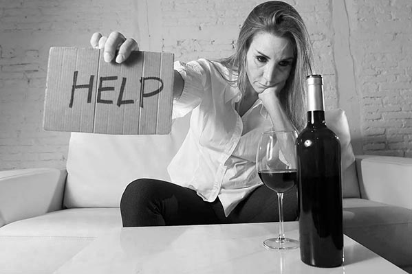 Алкогольная зависимость у женщин: особенности, методы лечения